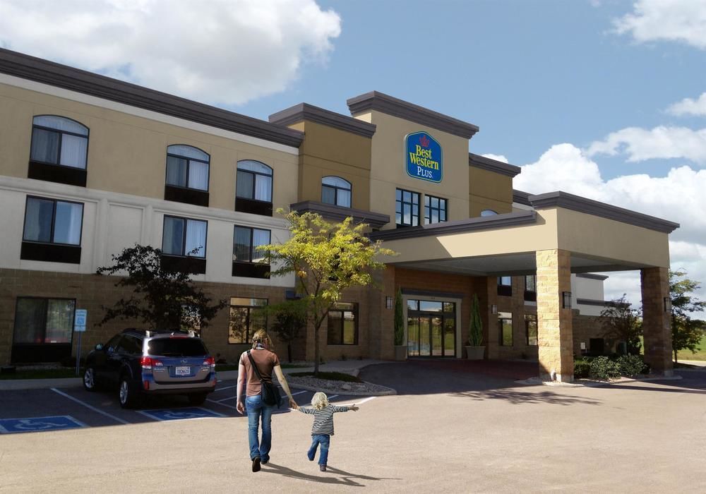 Holiday Inn Express & Suites Cedar Falls - Waterloo By Ihg Exteriör bild