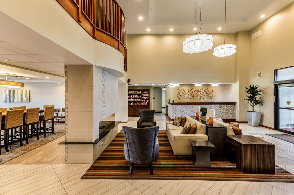 Holiday Inn Express & Suites Cedar Falls - Waterloo By Ihg Exteriör bild