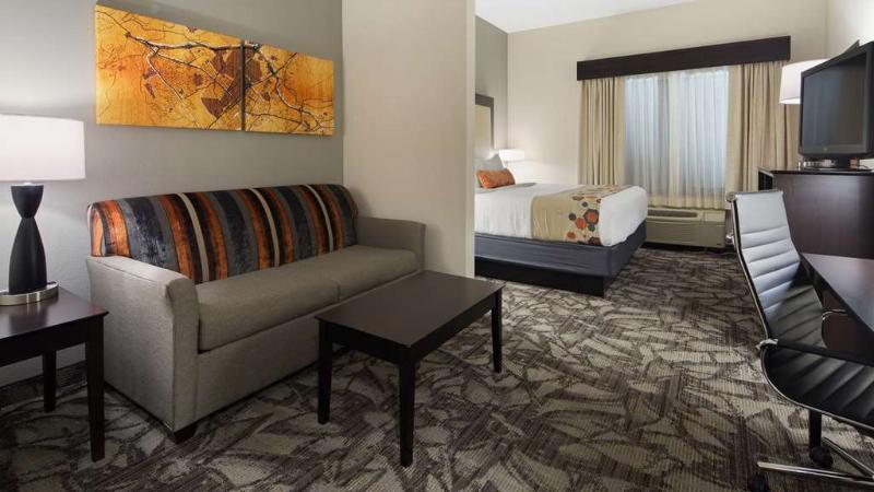 Holiday Inn Express & Suites Cedar Falls - Waterloo By Ihg Exteriör bild